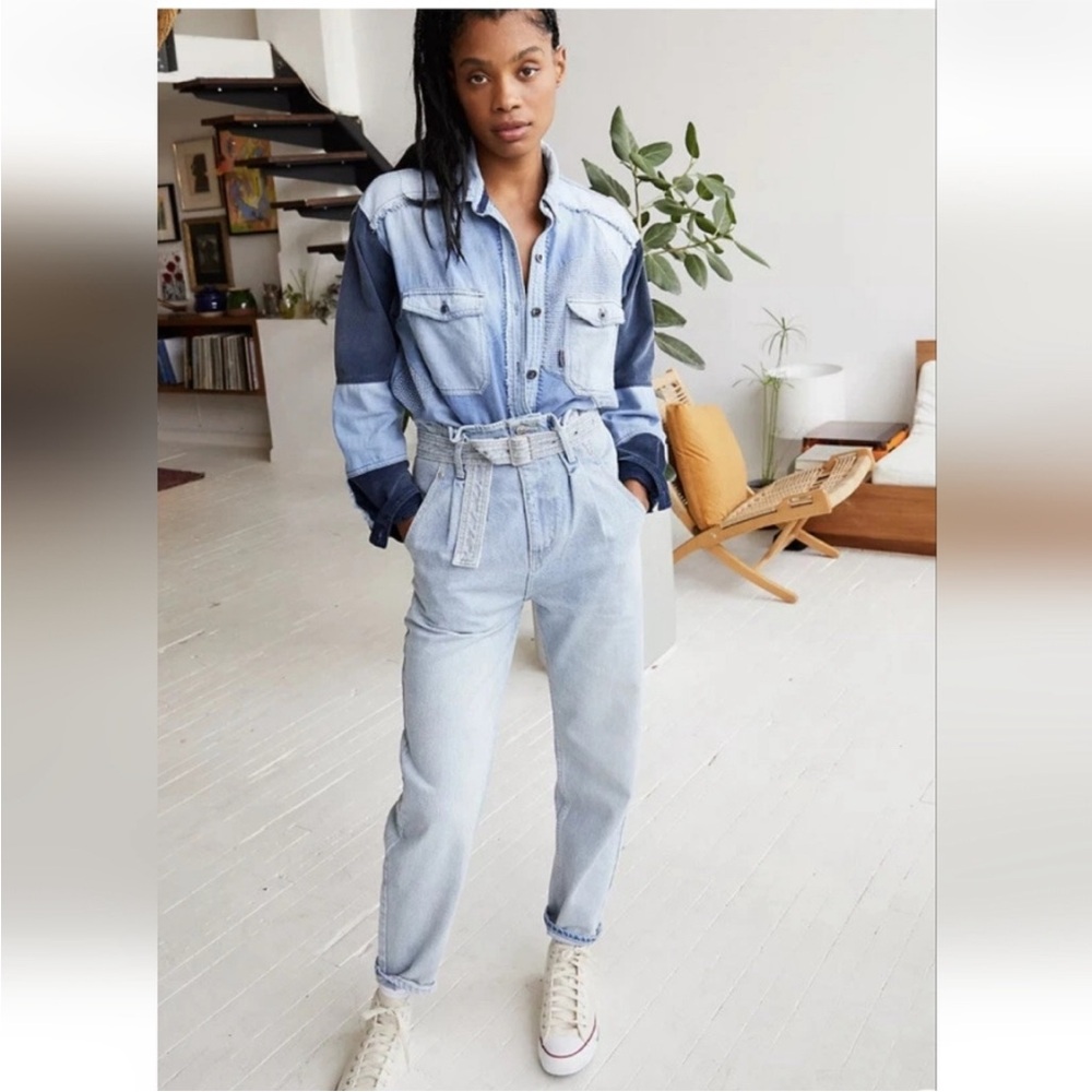 We The Free Sadie Paperbag Belted Jeans Size 26 High Rise Tapered Leg